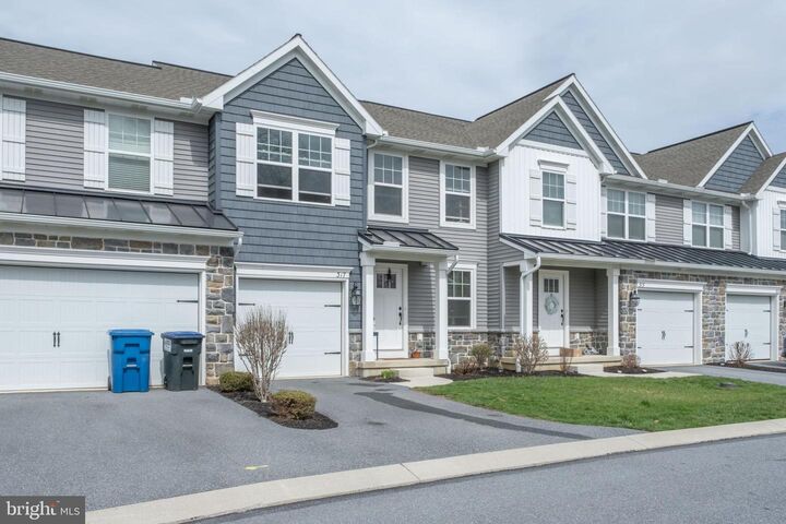 Property Photo:  317 Quittie Park Dr L-0046 Drive  PA 17003 