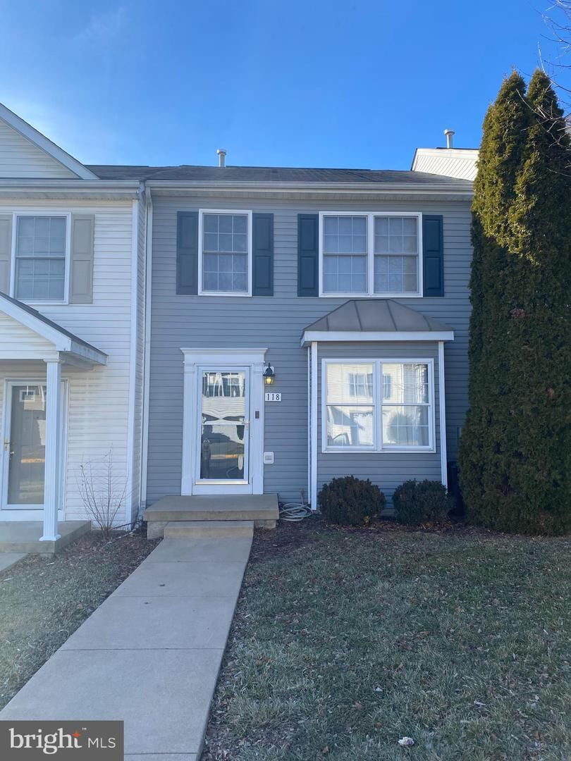 Property Photo: 118 Seabreeze Lane VA 22602