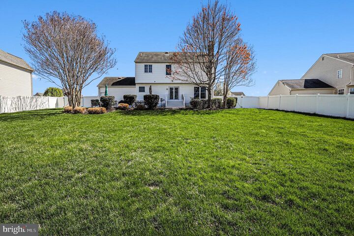 Property Photo:  1006 Chaff Way  MD 20646 