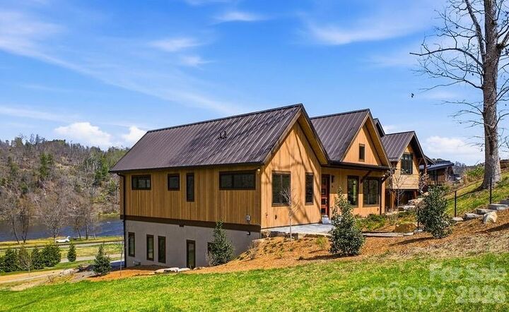 Property Photo: 6 River Run 2 NC 28804