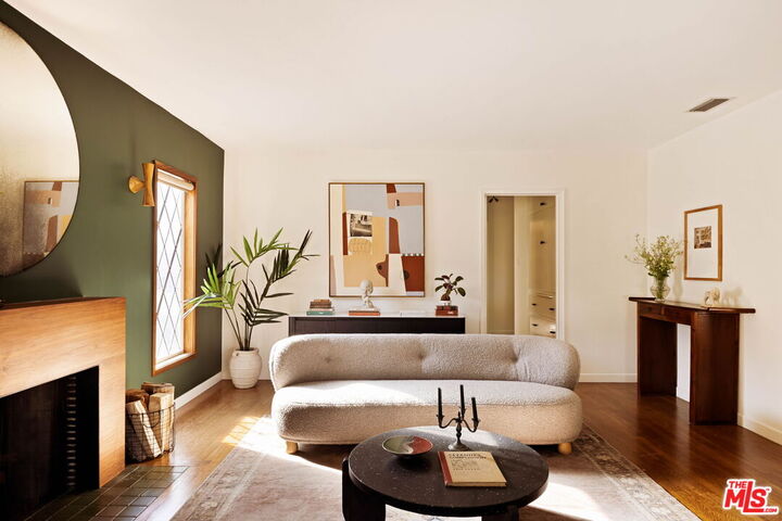 Property Photo:  1529 Raymond Ave  CA 91201 