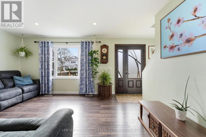 Property Photo: 29 Valleyview Crescent ON K8P 3E9