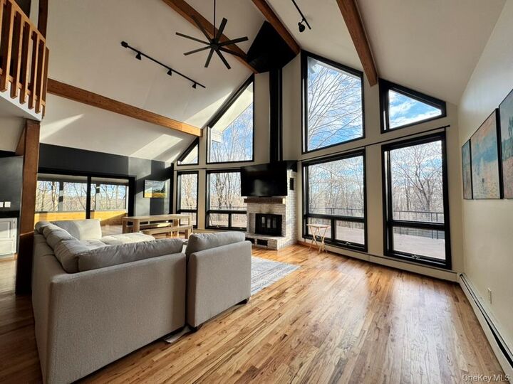 Property Photo:  54 Miller Hill Woods Court  NY 10512 