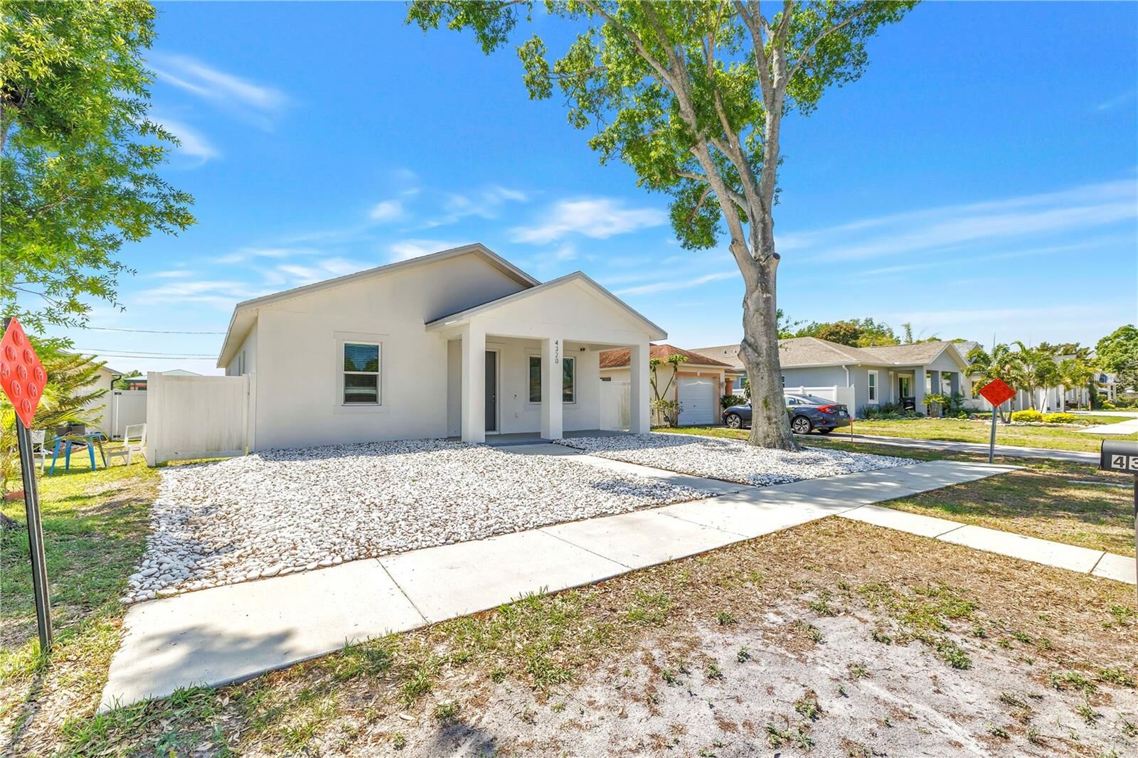Property Photo:  4320 56th Avenue N  FL 33714 