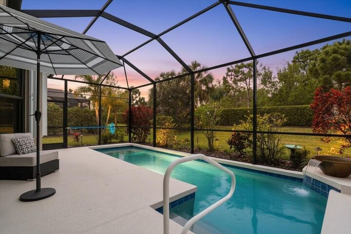 Property Photo:  10225 Highland Park Place  FL 34221 