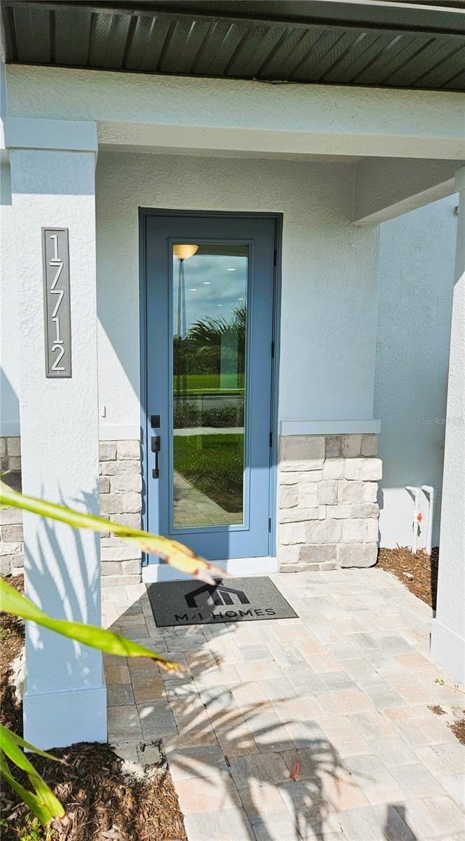 Property Photo:  17712 Broadleaf Loop  FL 34293 