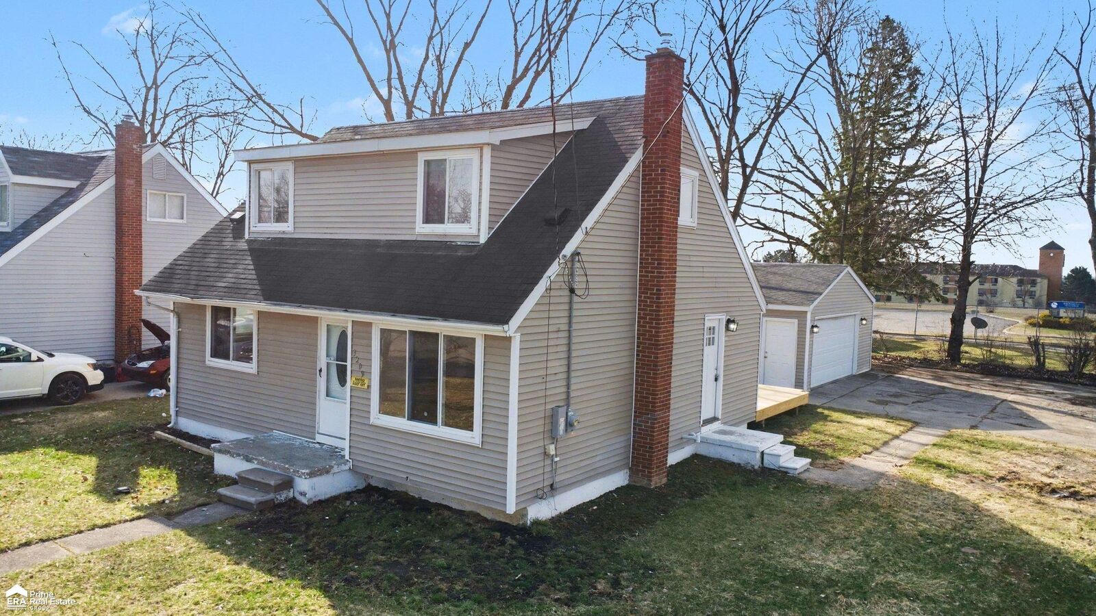Property Photo:  3209 Hogarth Avenue  MI 48532 