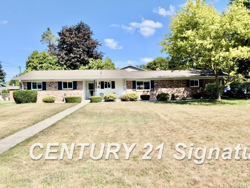 Property Photo:  6390 Belmar Drive  MI 48603 