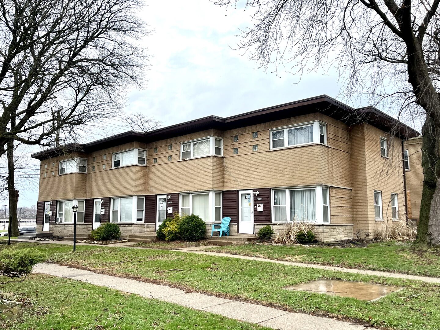 Property Photo:  1332 Wentworth Avenue  IL 60409 