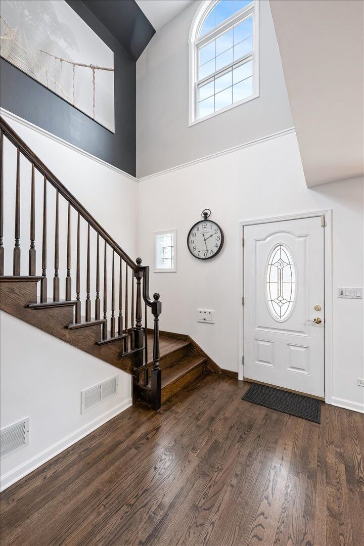 Property Photo: 5877 N Central Avenue IL 60646