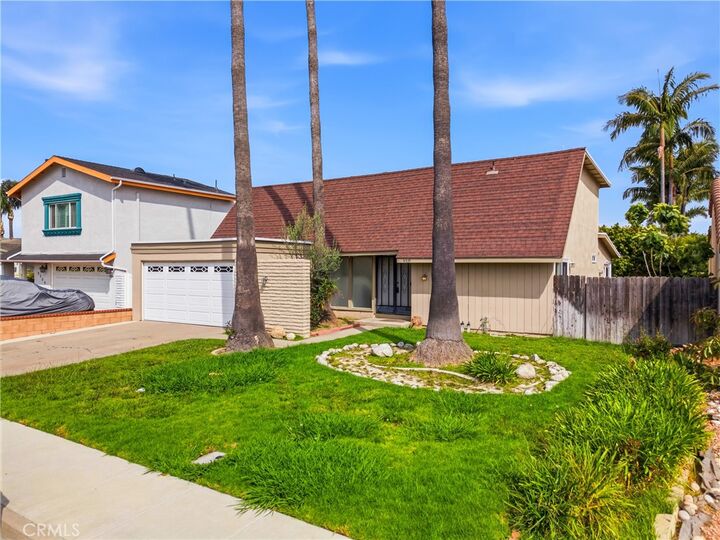 Property Photo:  9319 Shrike Avenue  CA 92708 