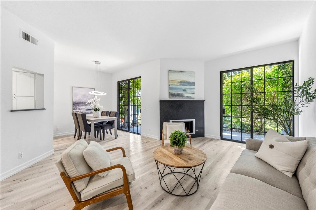 Property Photo:  8192 Sandcove Cir 106  CA 92646 