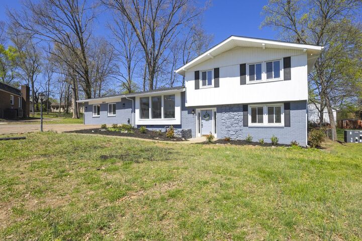Property Photo:  2604 Sailboat Ct  TN 37217 