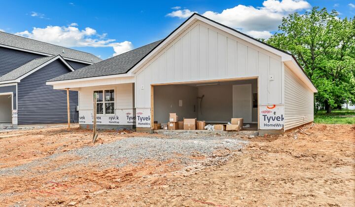 Property Photo:  2677 Brewster Dr  TN 37042 