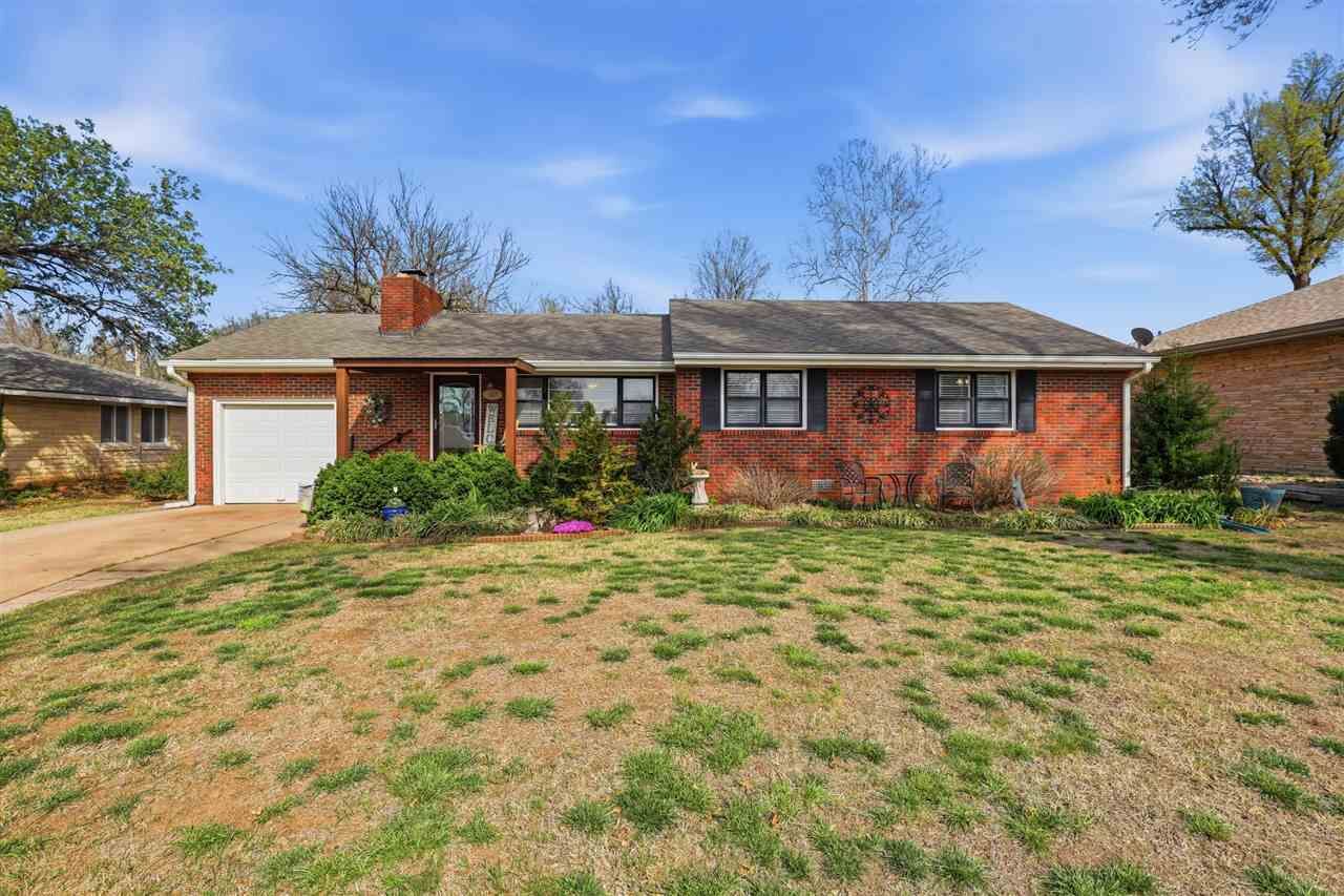 Property Photo:  437 Drake Dr  OK 74604 