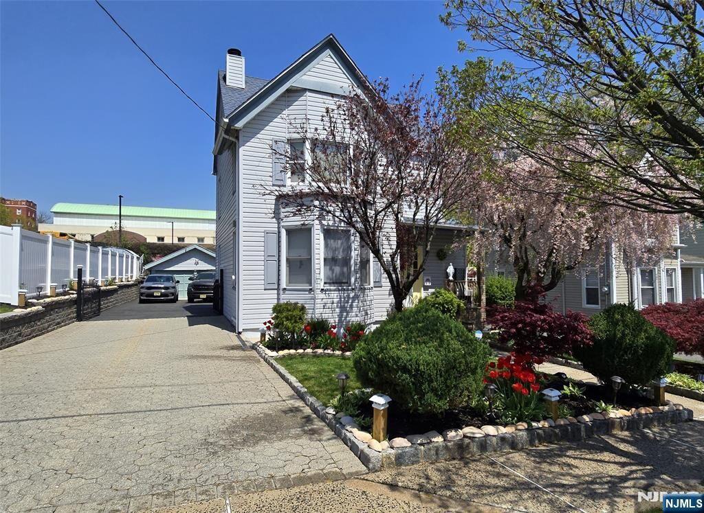 Property Photo:  22 Church Street  NJ 07110 