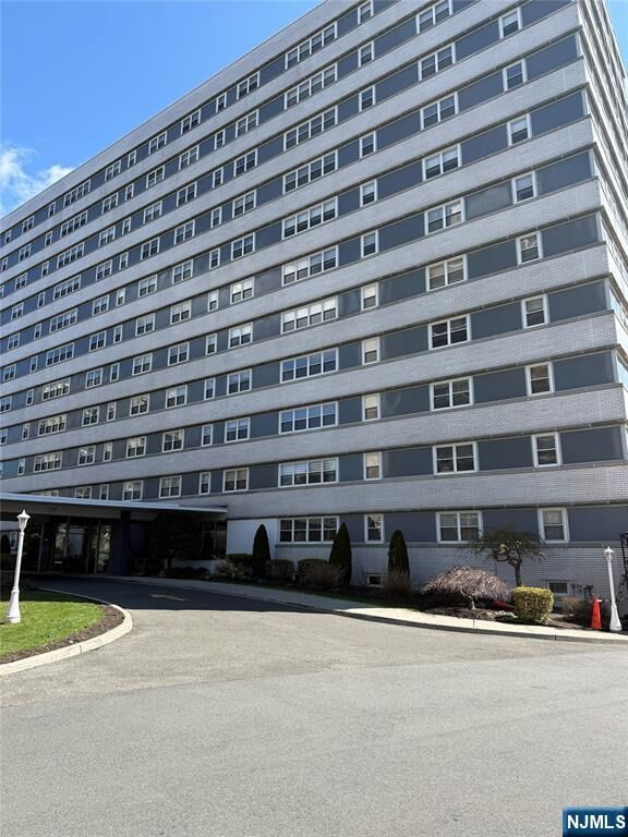 Property Photo:  280 S Prospect Avenue 3N  NJ 07601 