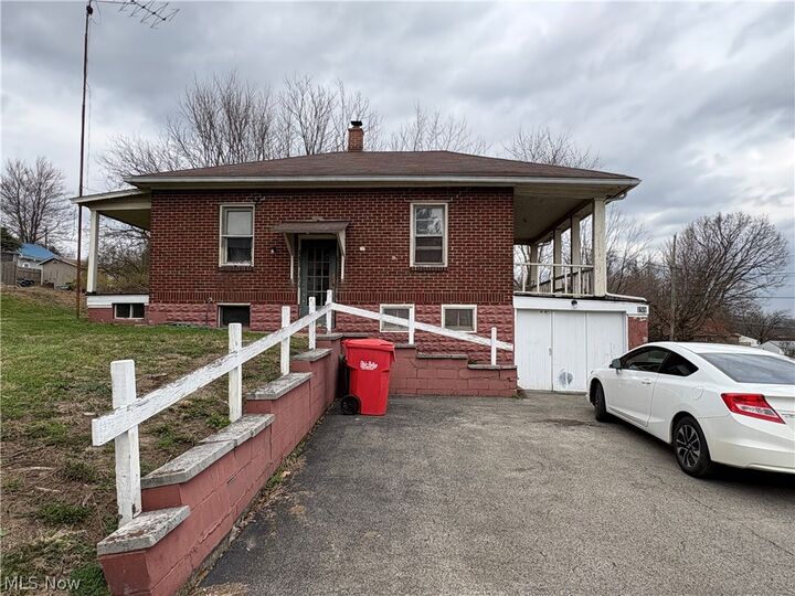 Property Photo:  759 Gaylord Avenue  OH 44438 