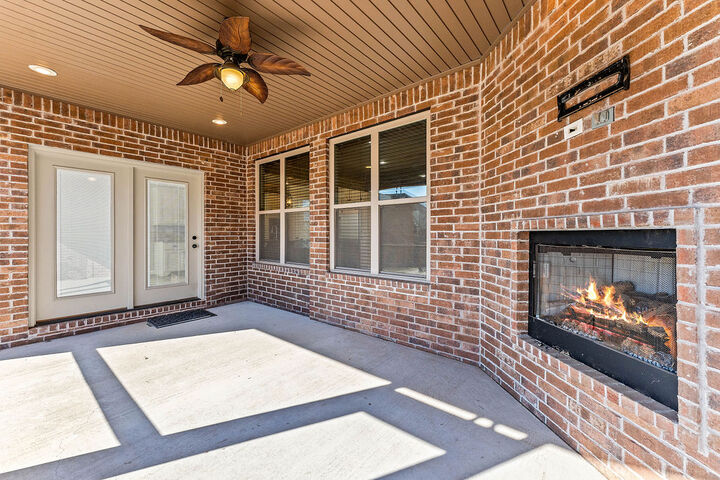 Property Photo: 2512 S Horizon Boulevard AR 72758