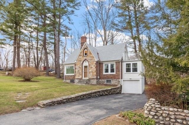 Property Photo:  164 W Main St  MA 01571 