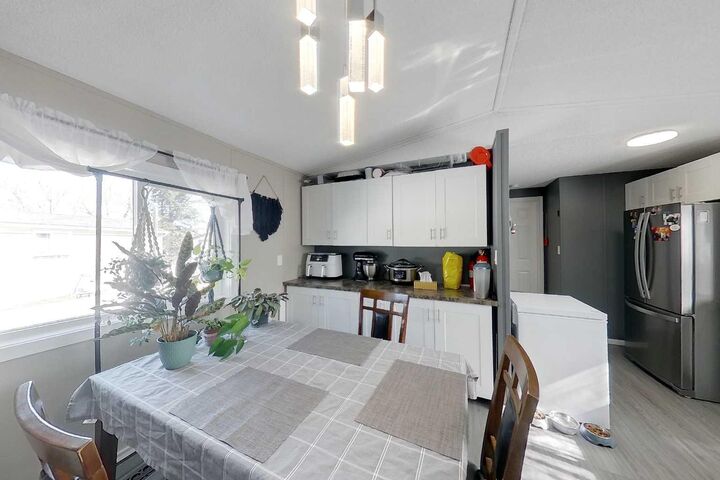 Property Photo:  404 6 Avenue NW 130  AB T0G 2A1 