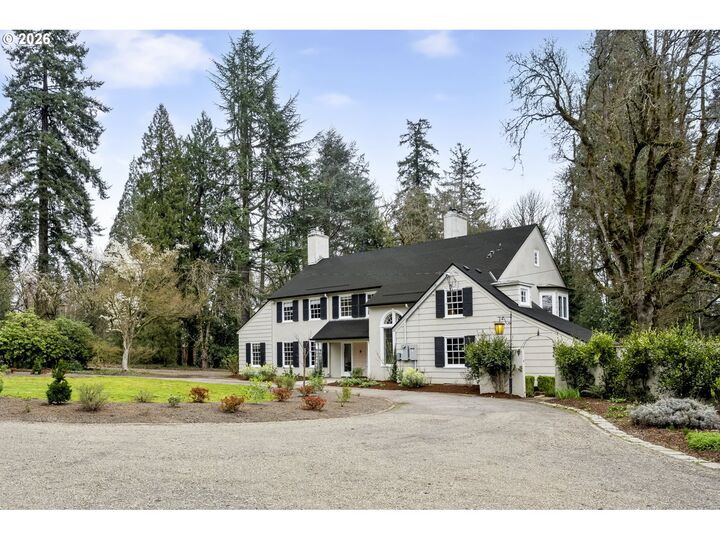 Property Photo: 15115 SE Woodland Way OR 97267