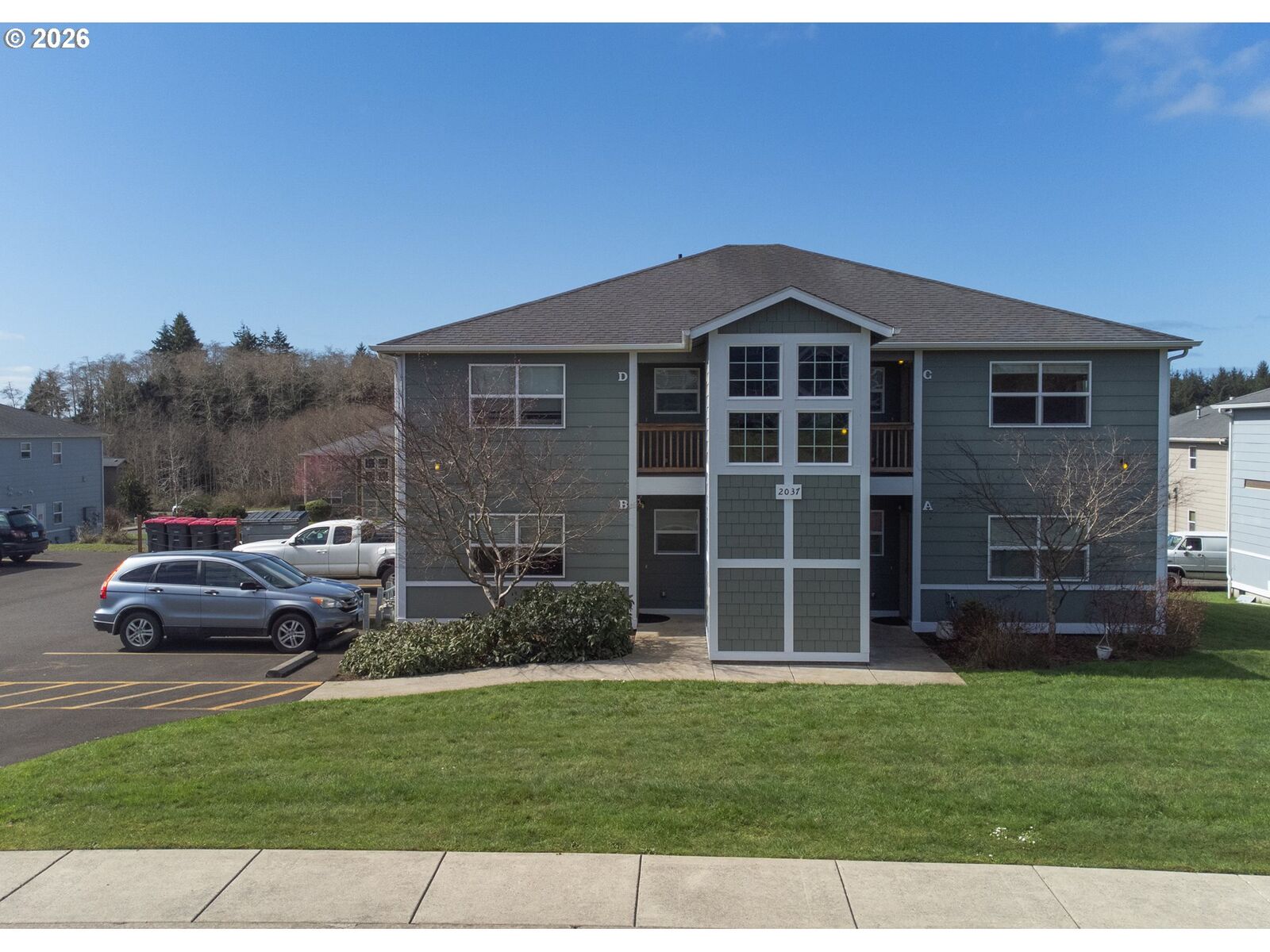 Property Photo:  2037 SE Huckleberry Ave  OR 97146 