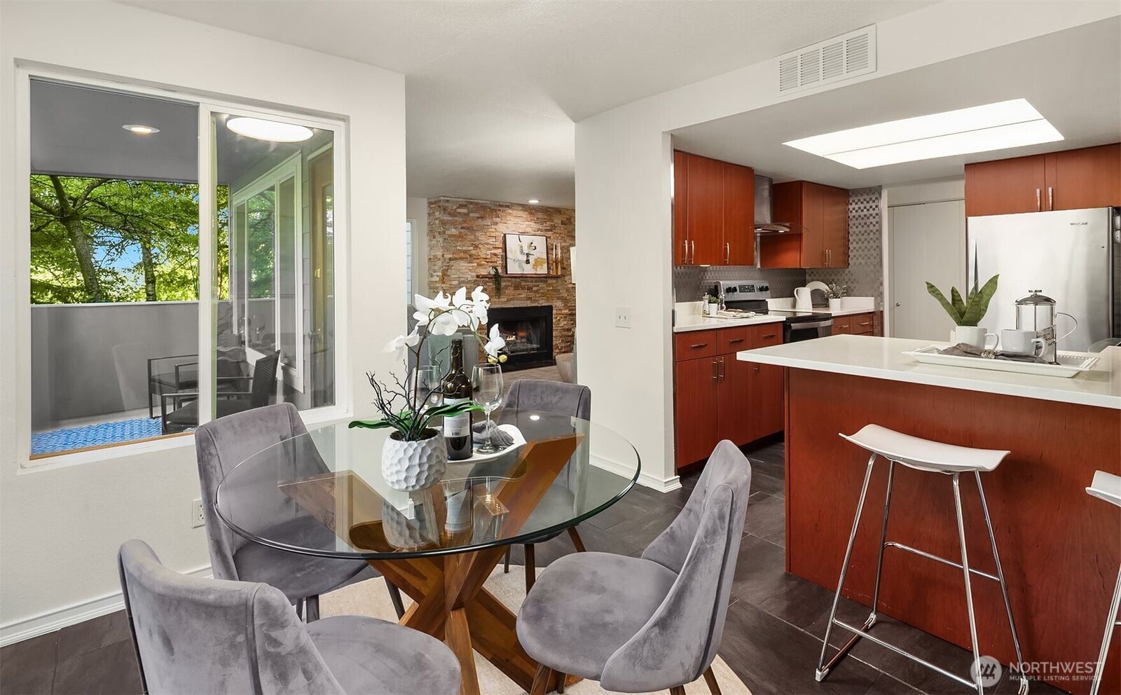 Property Photo:  17417  Ashworth Avenue N 203  WA 98133 