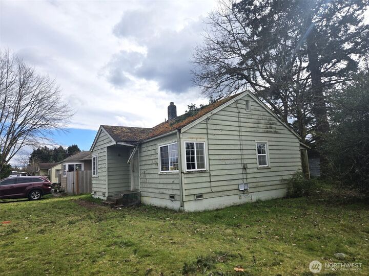 Property Photo:  2135  Adams Street  WA 98584 