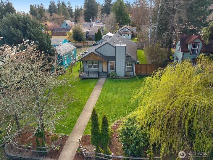 Property Photo:  1505  Dickinson Avenue NW  WA 98502 