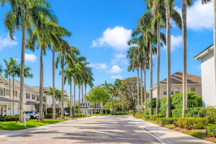 Property Photo:  1328 SW 21st Court  FL 33315 