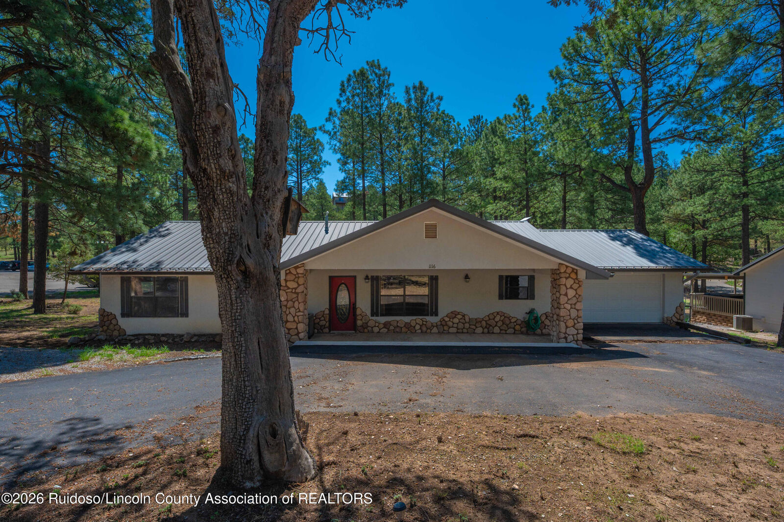 Property Photo:  1116 Hull Road  NM 88345 