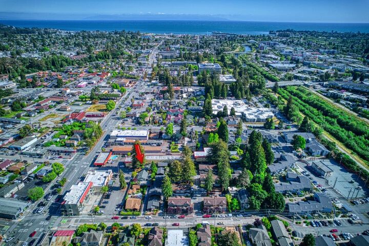 Property Photo:  119 Kennan Street  CA 95060 