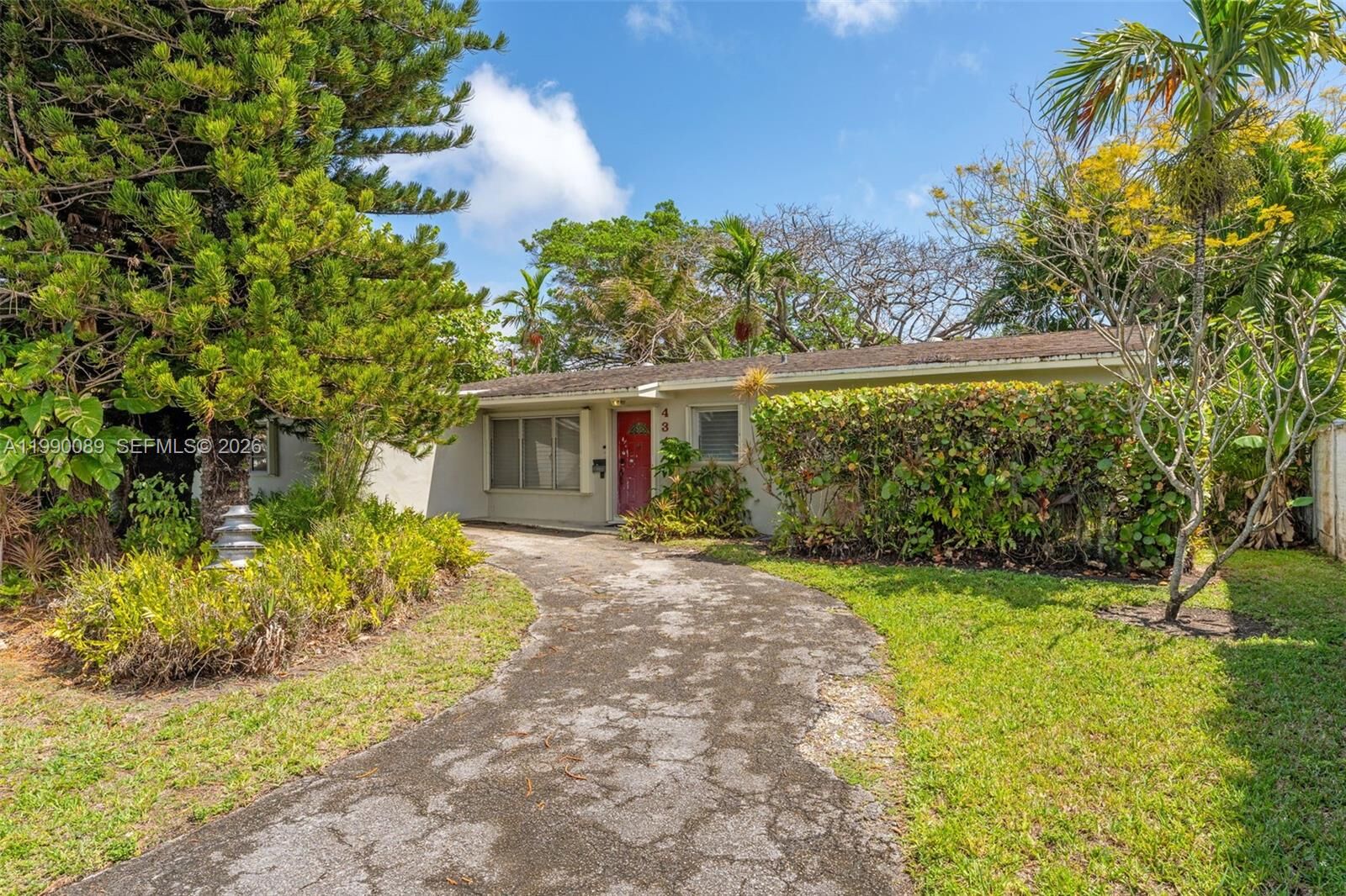 Property Photo: 4341 SW 104th Ct FL 33165