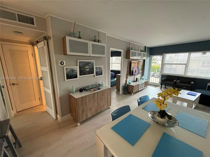 Property Photo:  3250 NE 28th St 212  FL 33308 