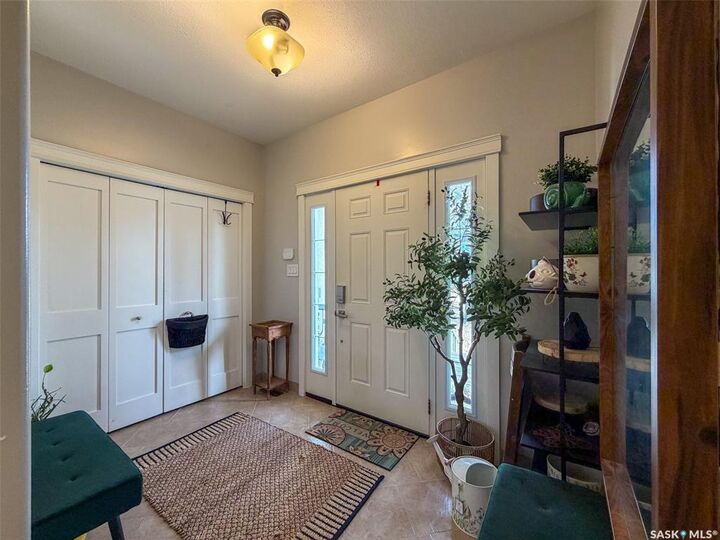 Property Photo: 270 14th Avenue NE SK S9H 2W7