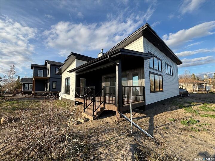 Property Photo:  1119 Birchwood Avenue  SK S0A 0L0 