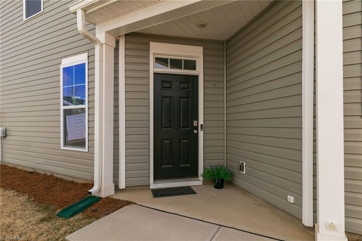 Property Photo:  1245 Evelynnview Lane  NC 27284 