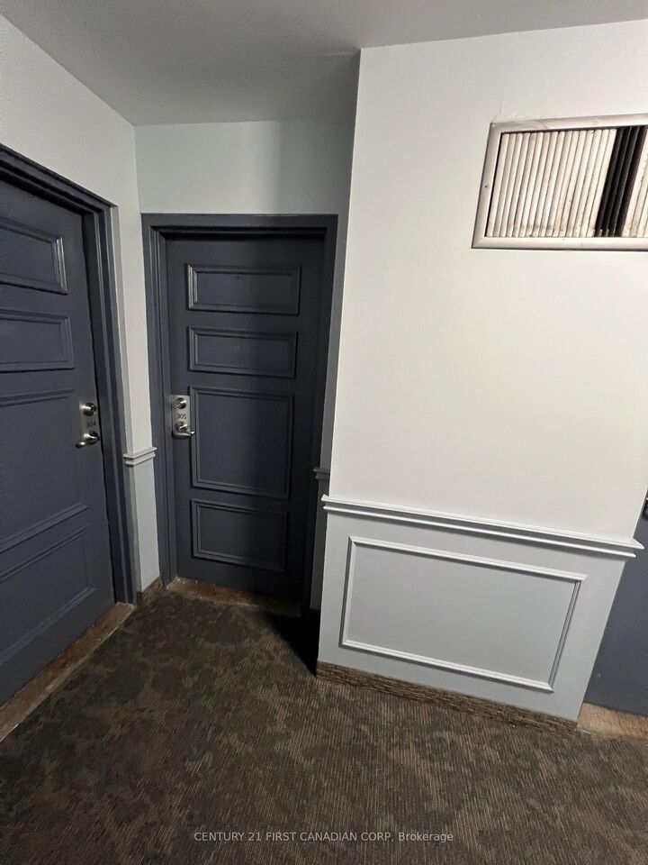 Property Photo:  1106 Jalna Boulevard 305  ON N6E 2R9 