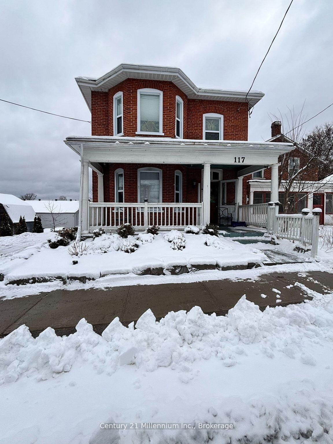 Property Photo: 117 Durham Street S ON K0K 2K0