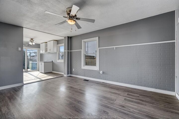 Property Photo:  3759 Whitney  ON N9C 2C5 