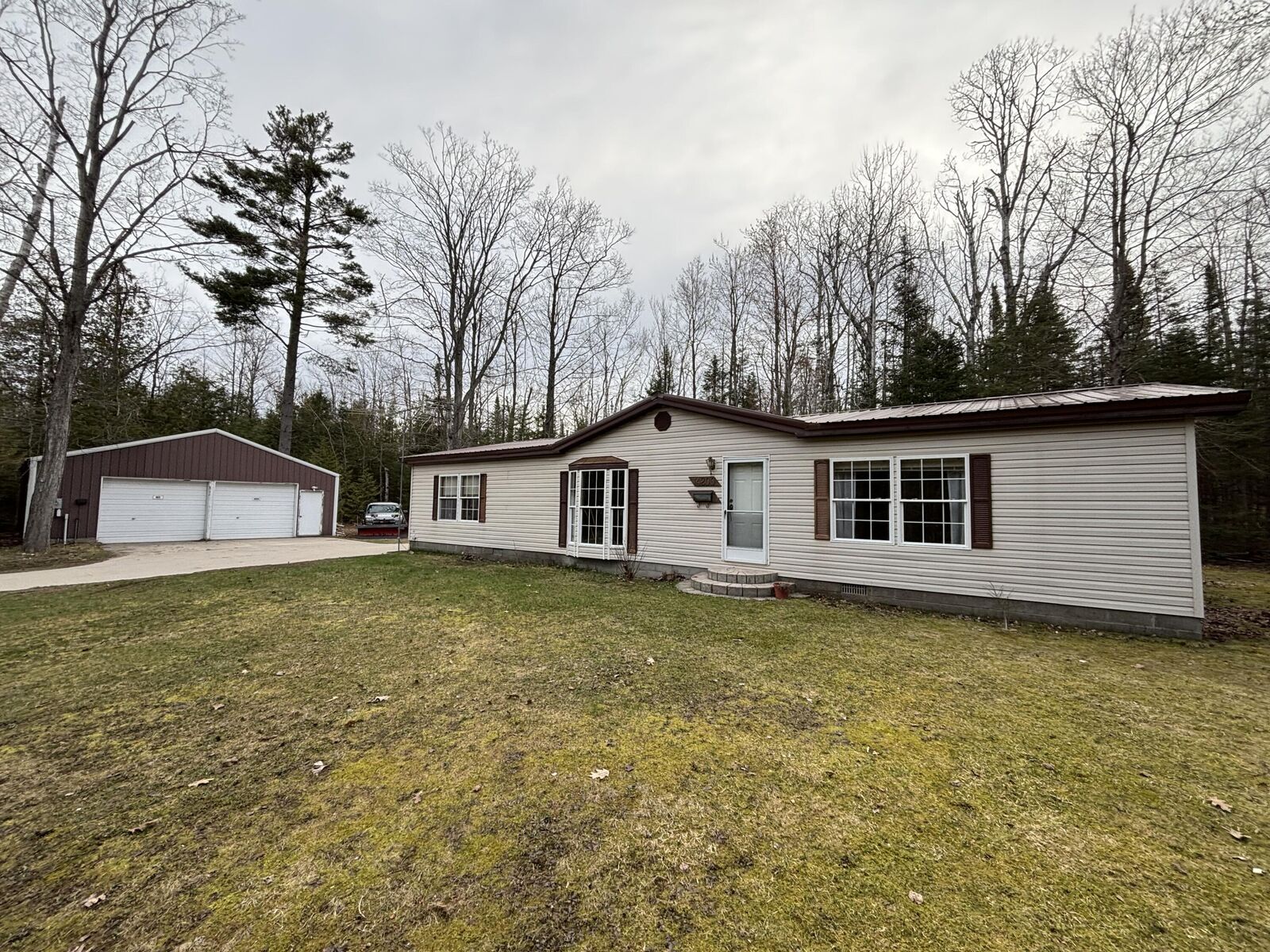 Property Photo:  14200 Scenic Court  MI 49721 