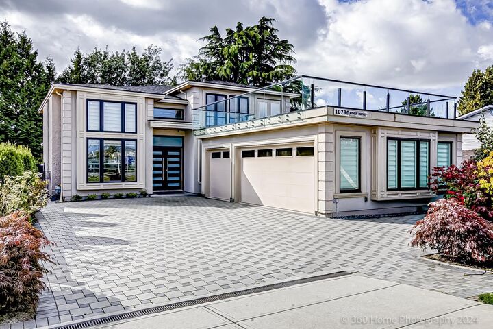 10780 River Drive — photo 1