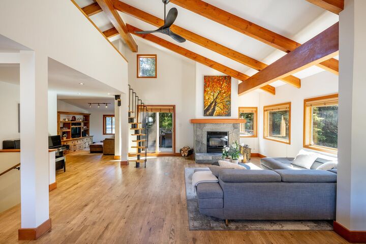 Property Photo: 6444 Toad Hollow BC V8E 0C5