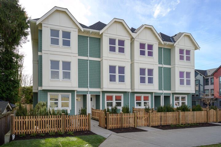 Property Photo: 4788 54A Street 1 BC V4K 3P1