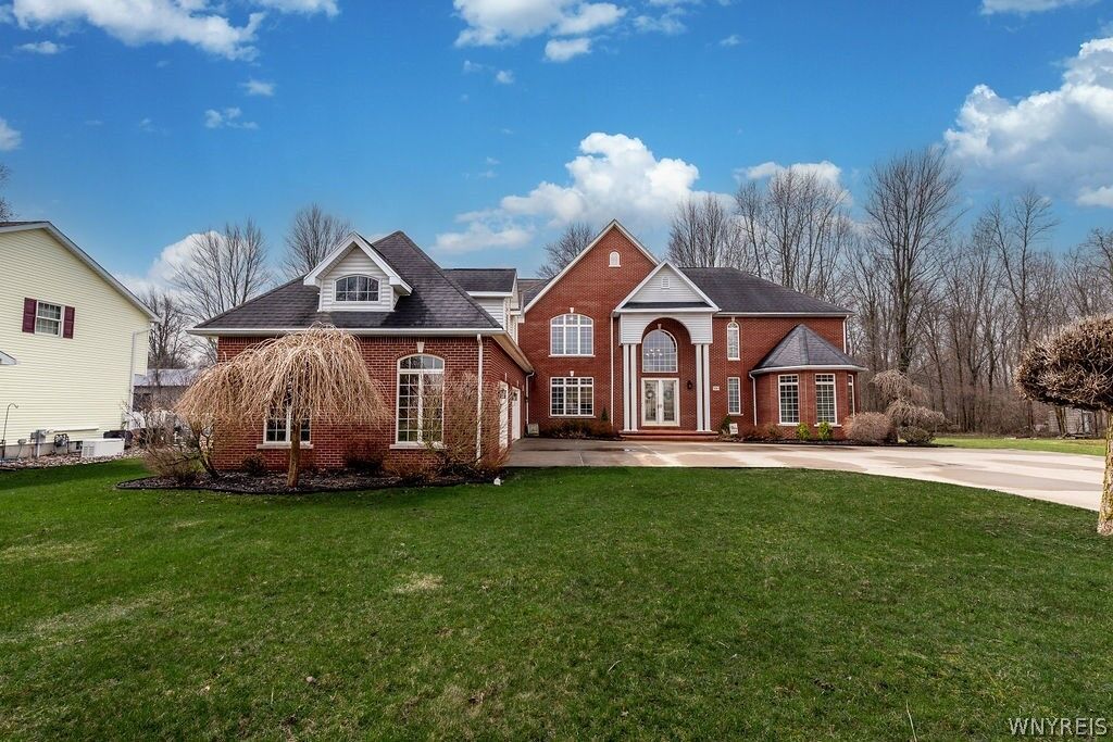 Property Photo: 5010 East River Road NY 14072