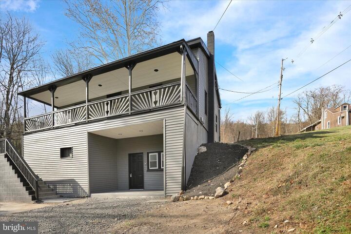 Property Photo:  1831 Mt Laurel Road  PA 19560 