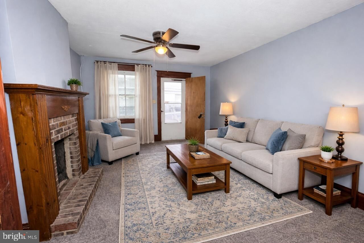 Property Photo: 325 New Castle Street PA 17954