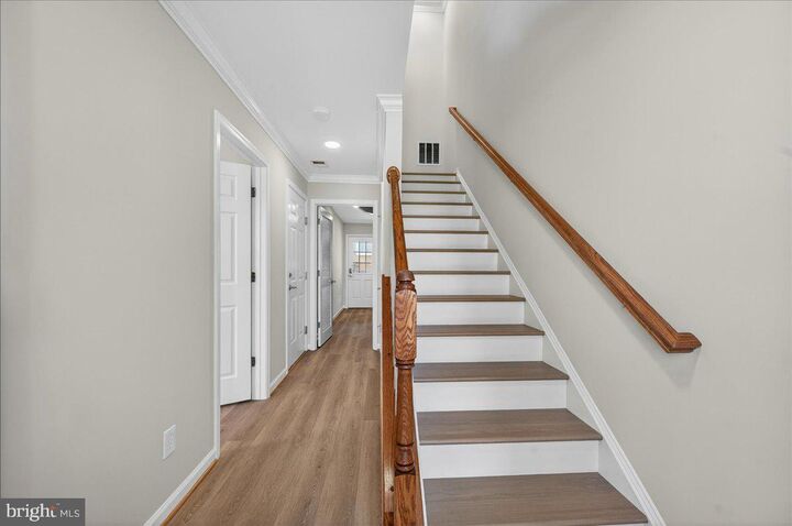 Property Photo:  25484 Amber Gate Terrace  VA 20152 