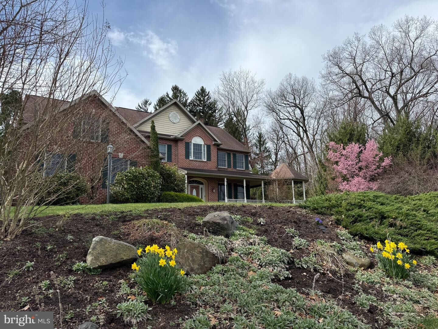 Property Photo:  5 Glen Hollow Court  PA 19607 